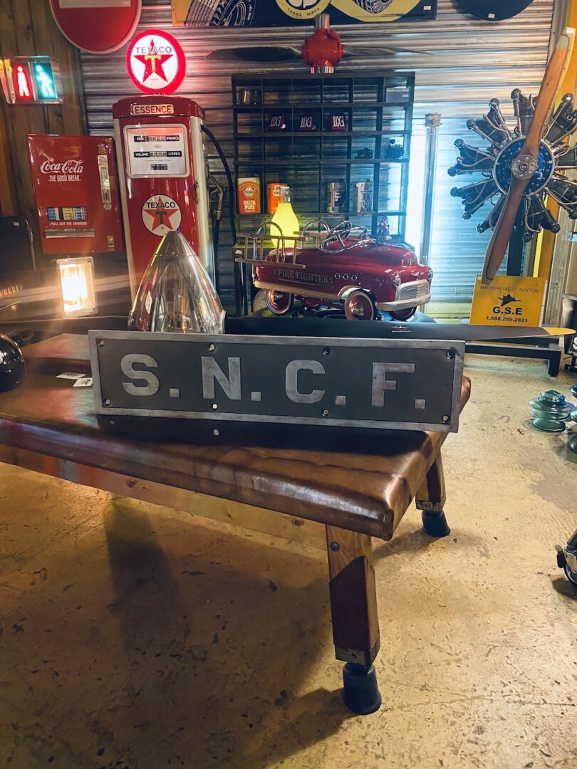 Plaque de locomotive ancienne SNCF