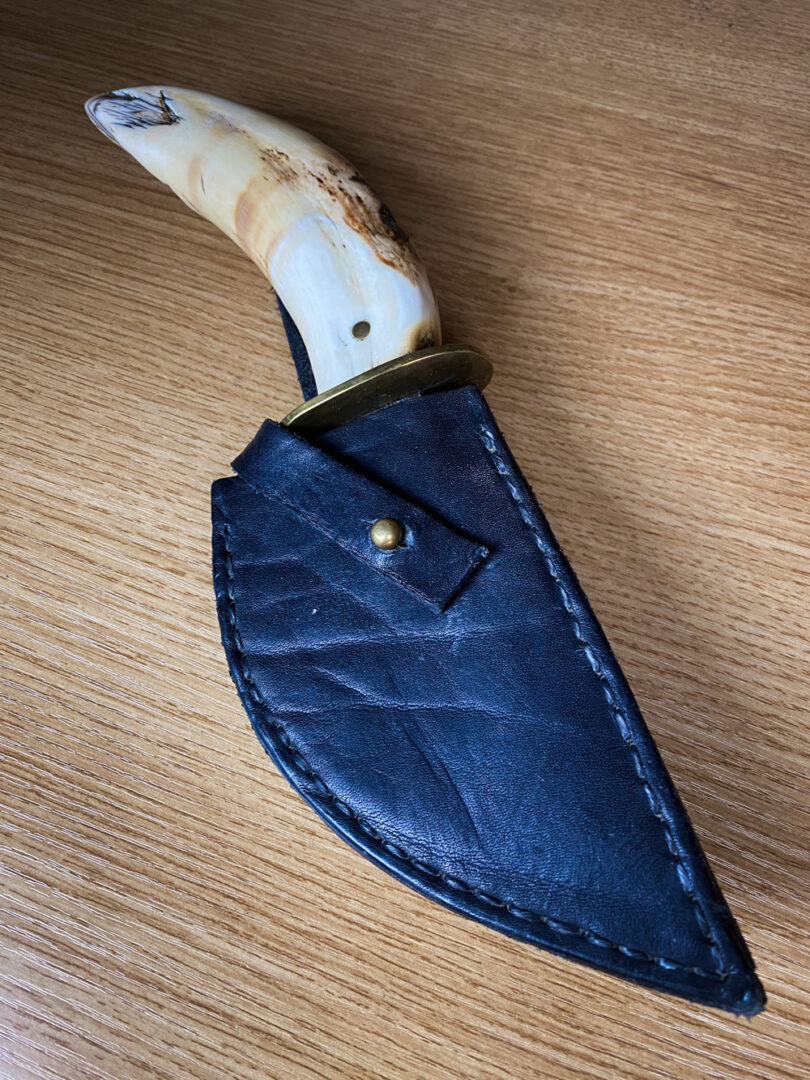custom hand forged knife