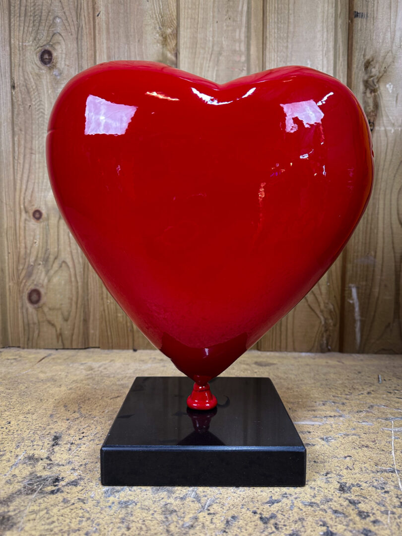 pop art heart sculpture