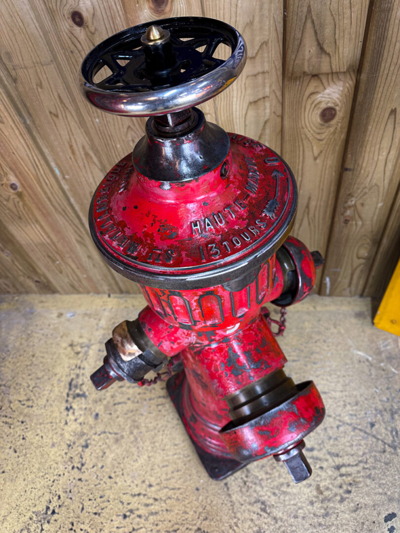 french fire hydrant