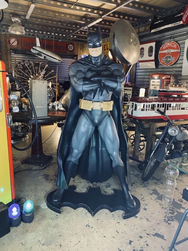 Statue de Batman - Pop culture et décoration Industrielle - Atelier 416