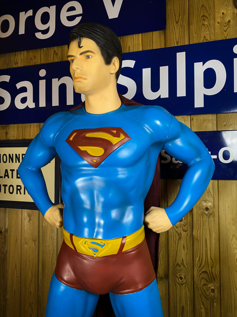 Statue superman officielle