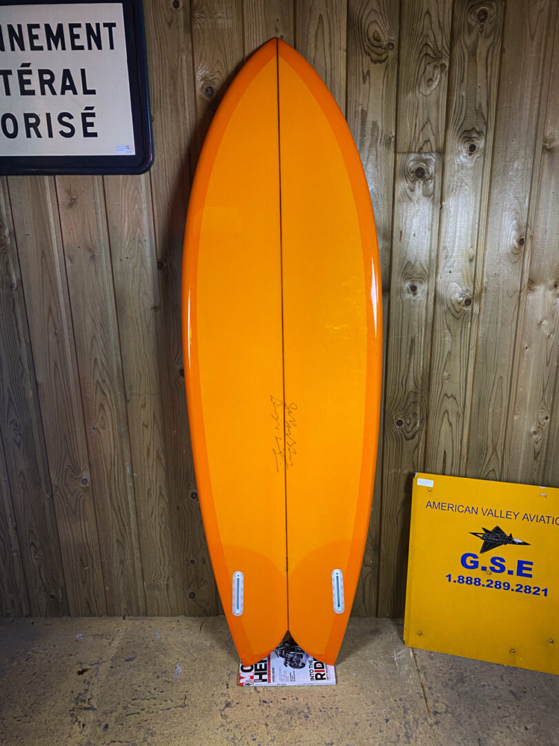 Surf custom orange