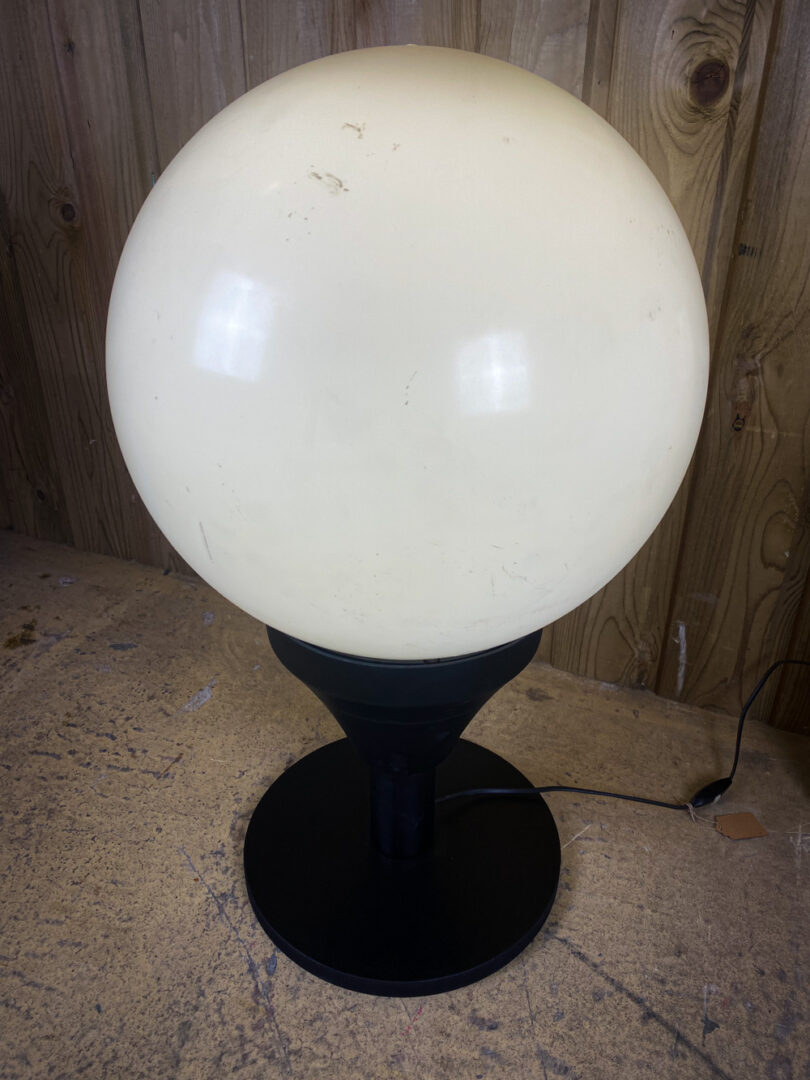 Lampe urbaine vintage avec globe