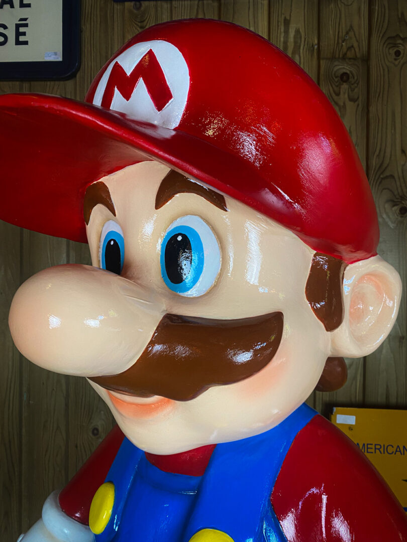 Statue XXL de super Mario