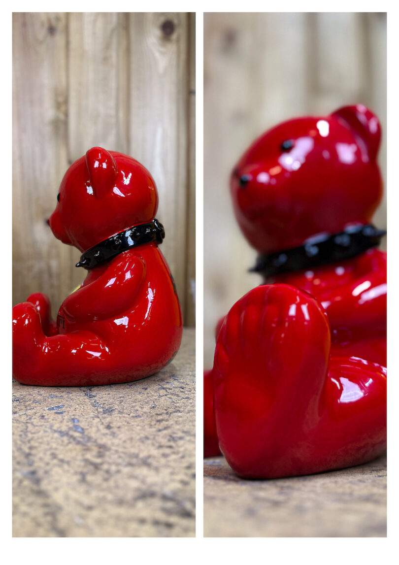 figurine ferrari bear pop art