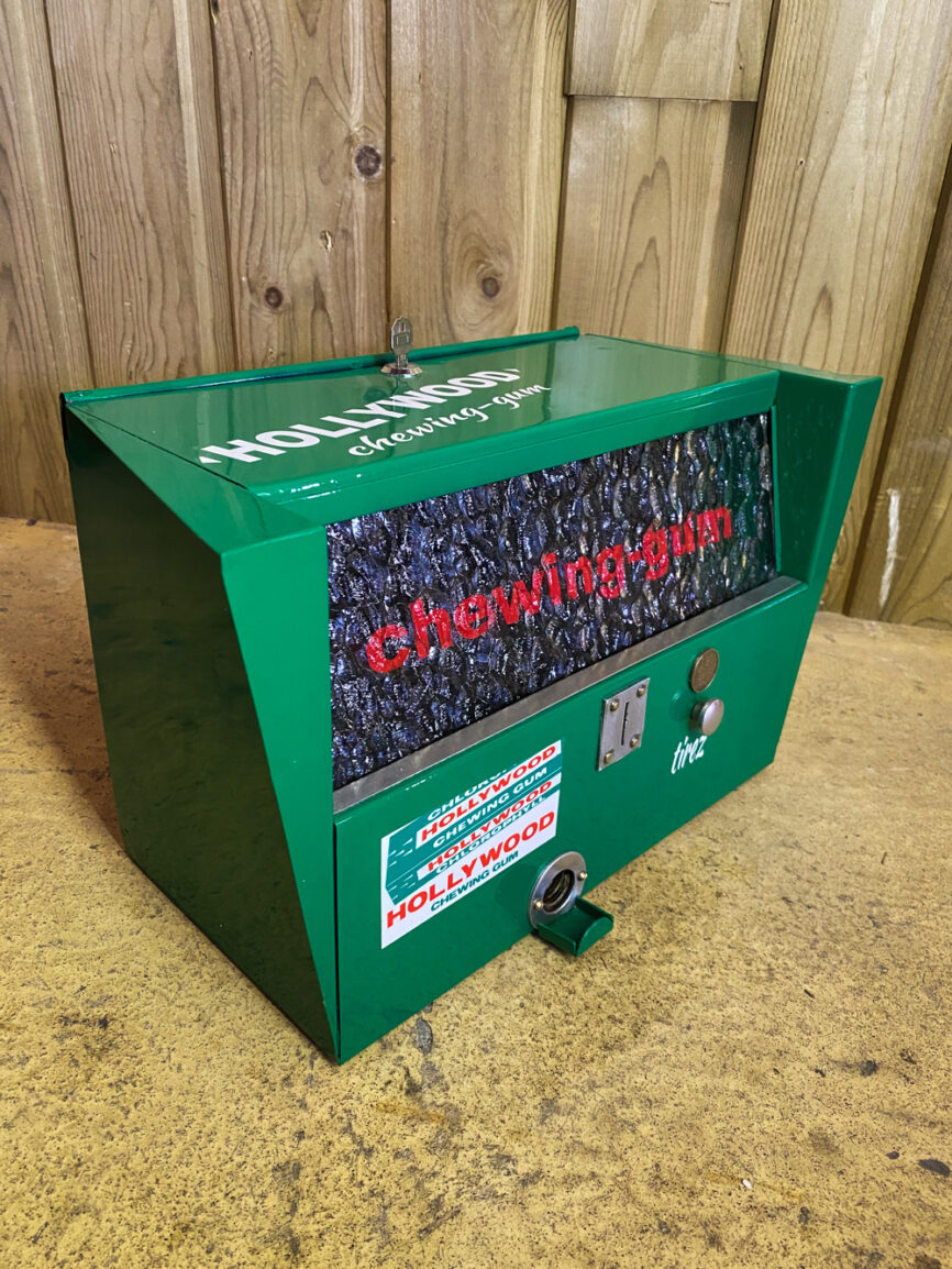 Distributeur rétro de bonbons