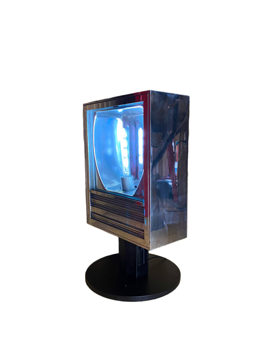 Lampe de table en aluminium