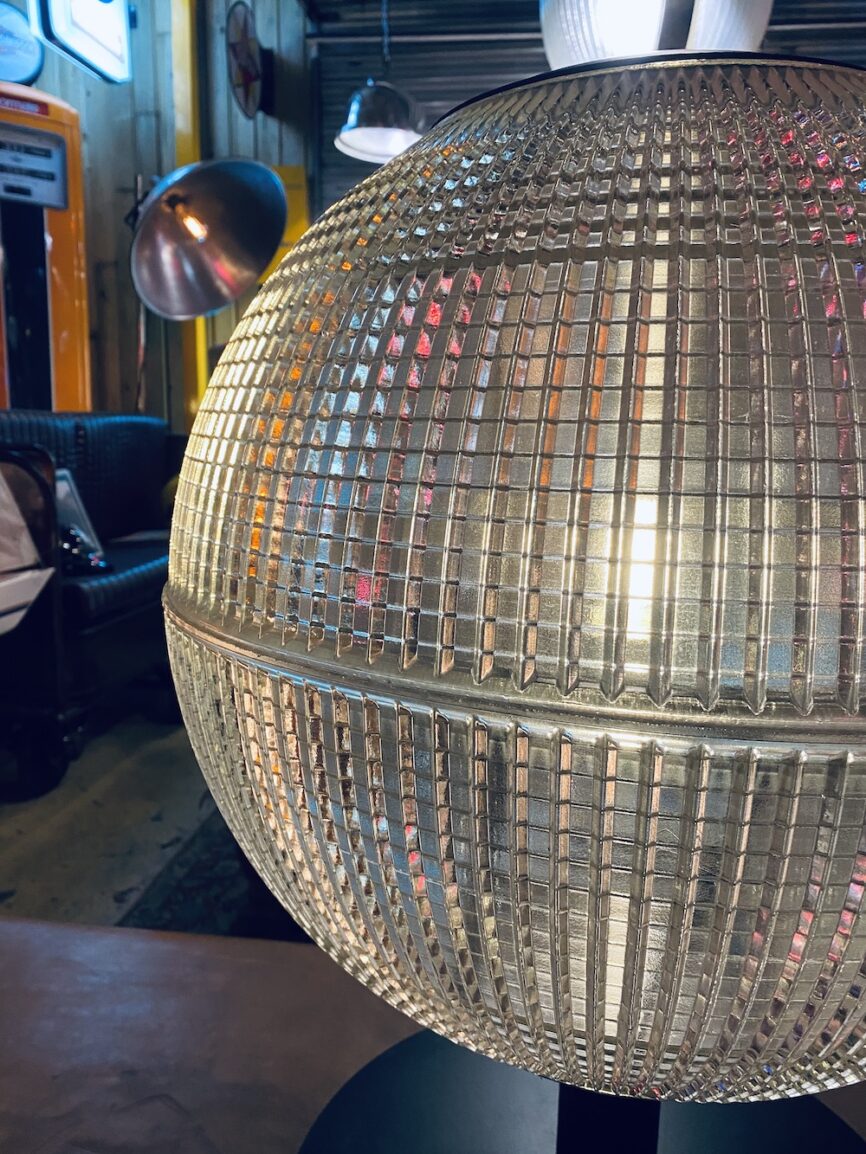 Lampe holophane design