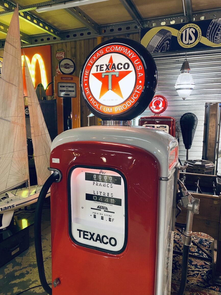 Pompe à essence ancienne texaco
