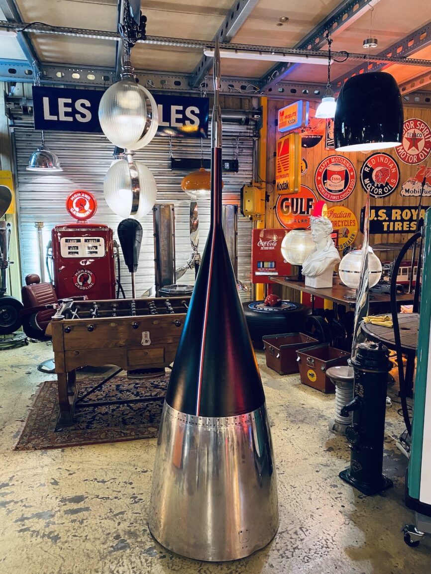 Nez d'avion de chasse dassault