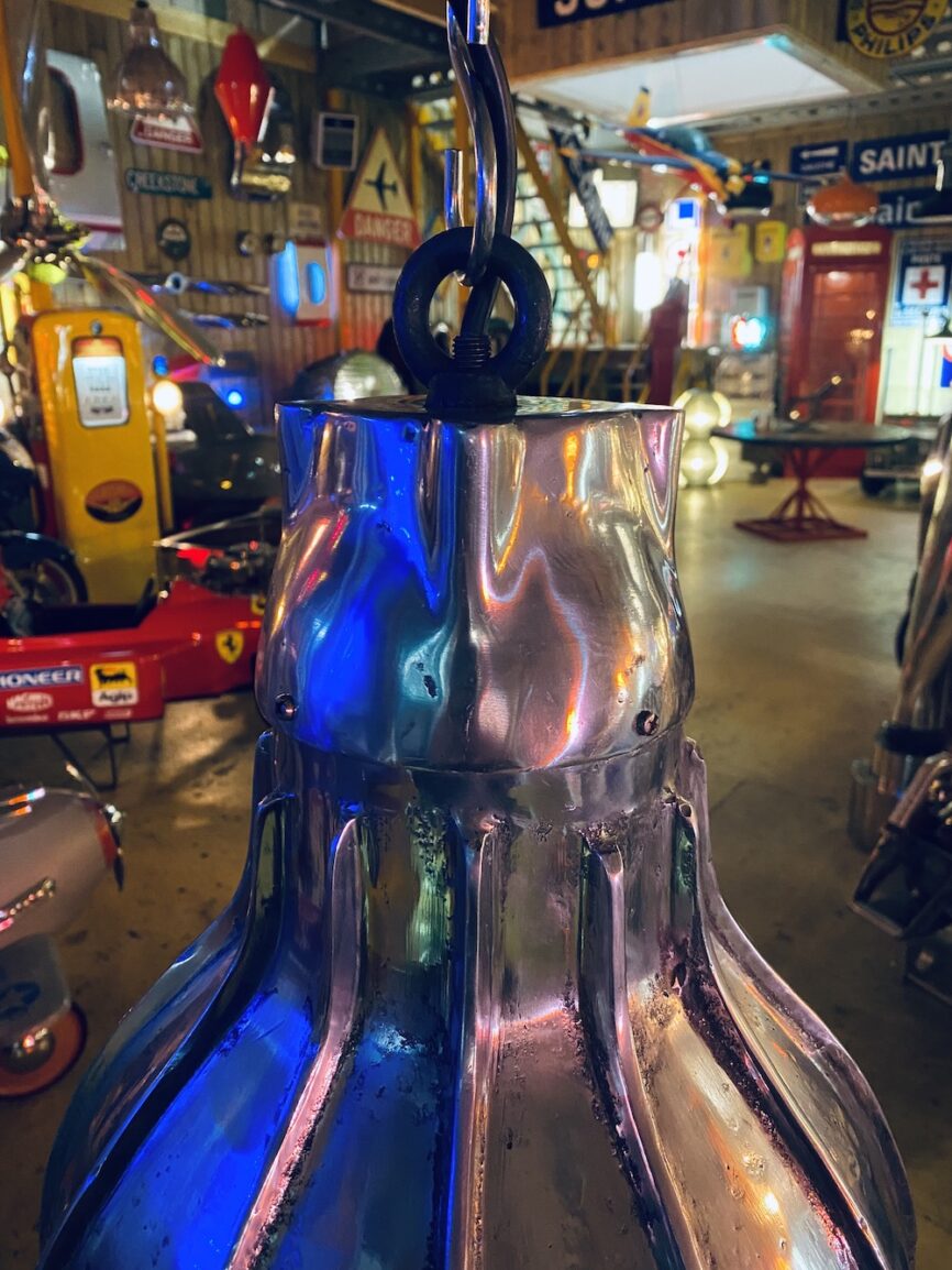 Projecteur de bateau phare ancien