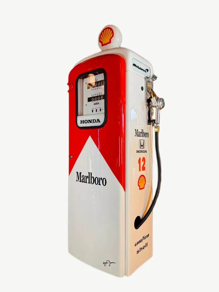 pompe à essence marlboro