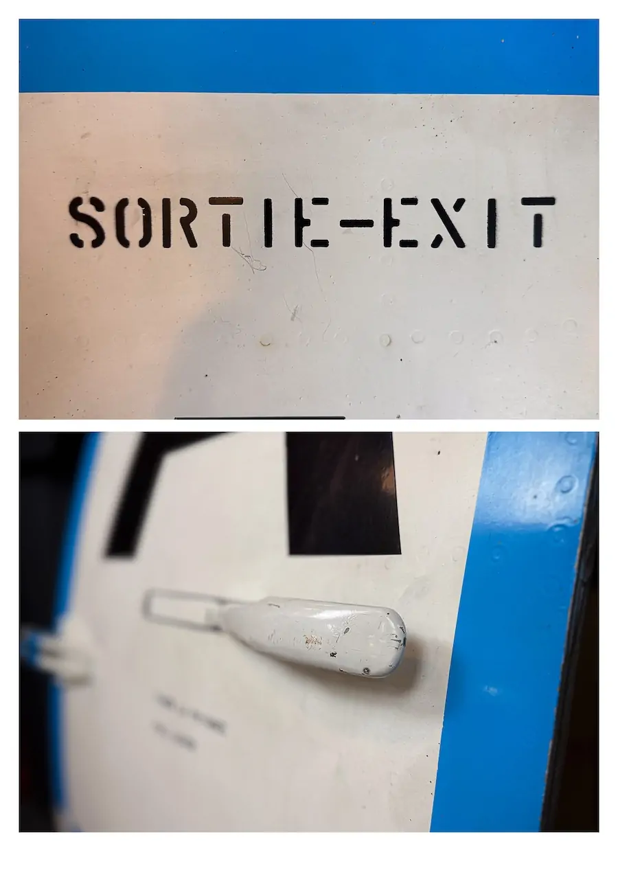 porte d'avion transall authentique