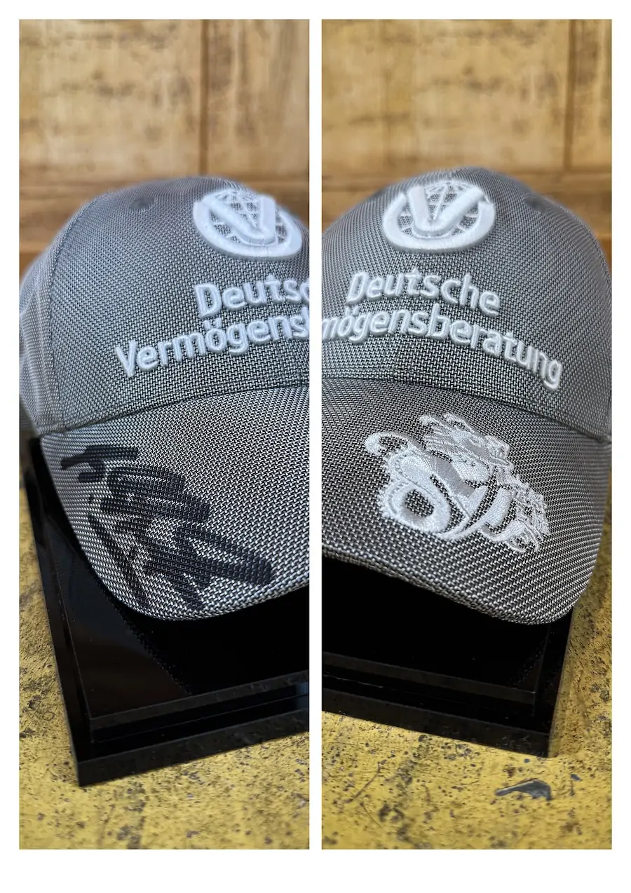 casquette dédicacée sport auto