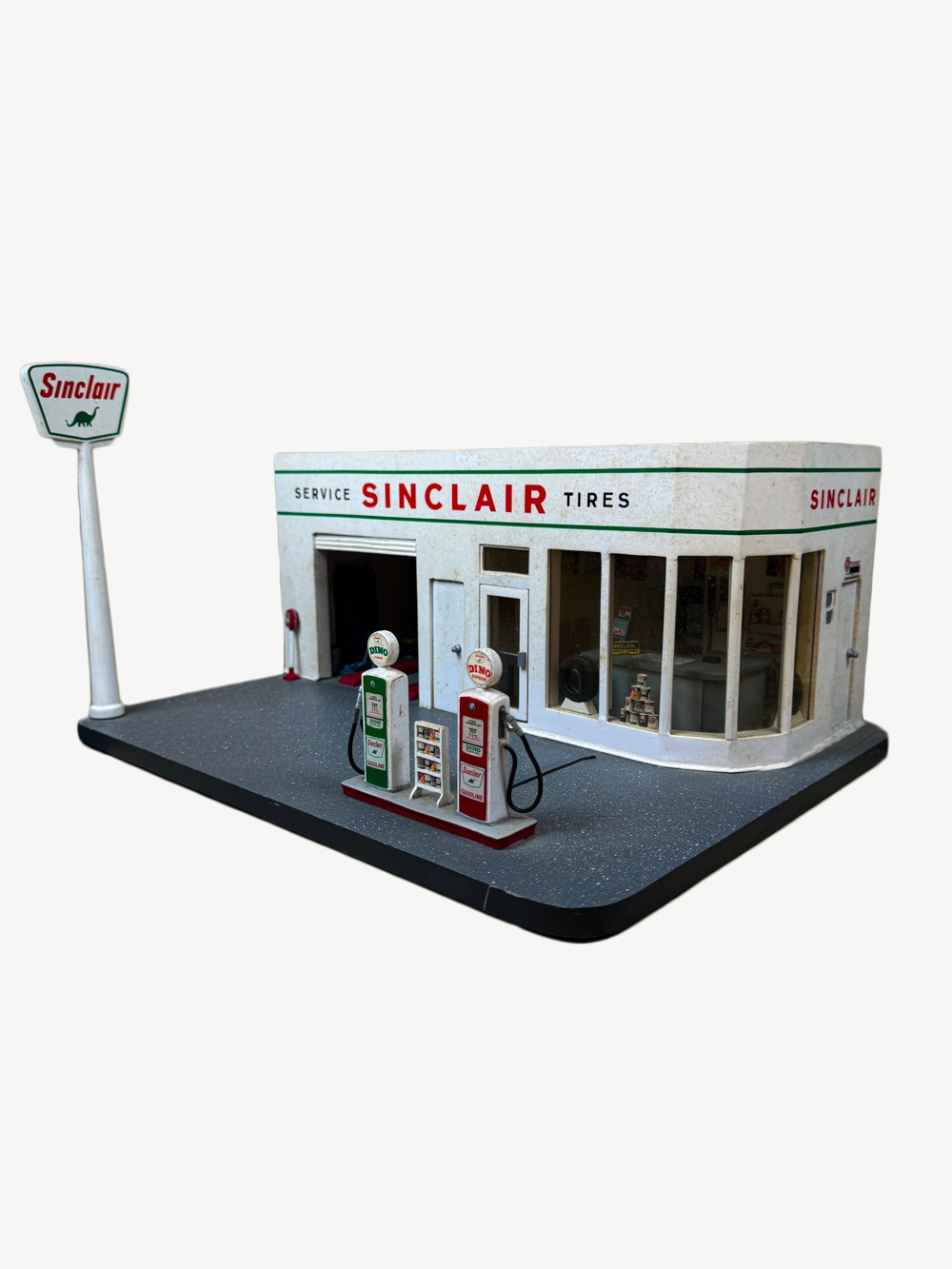 Maquette de station service Sinclair vintage