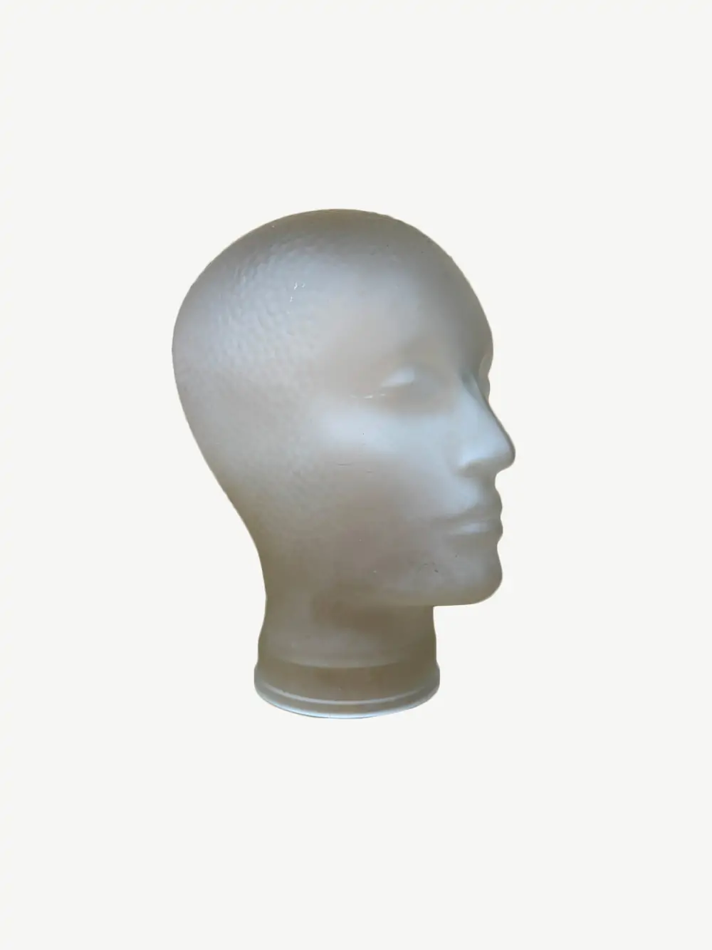 Sculpted head in frosted glass 20cm