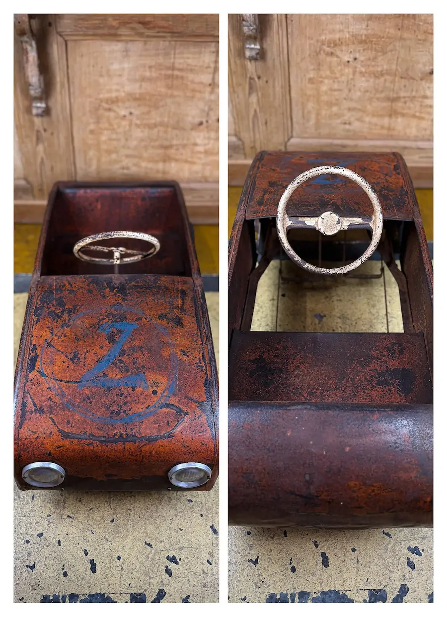 voiture à pédales ancienne
