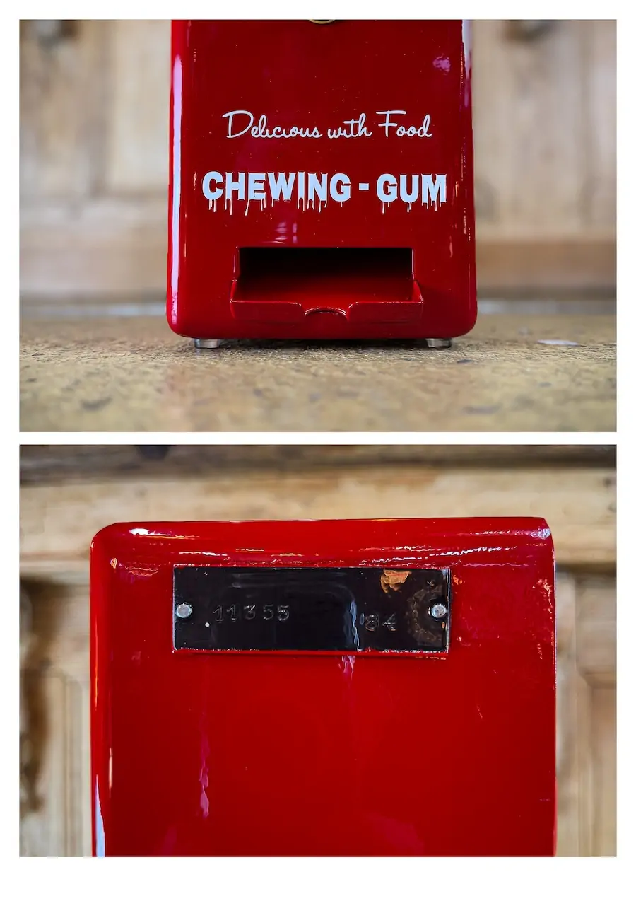 Distributeur de bubble gum rétro