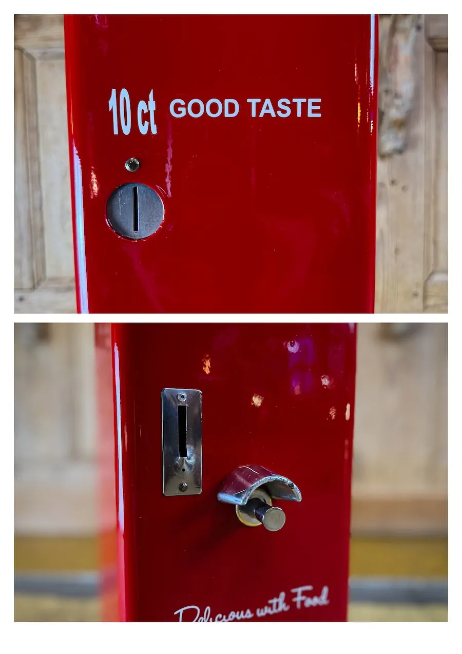 Distributeur de bubble gum coca cola