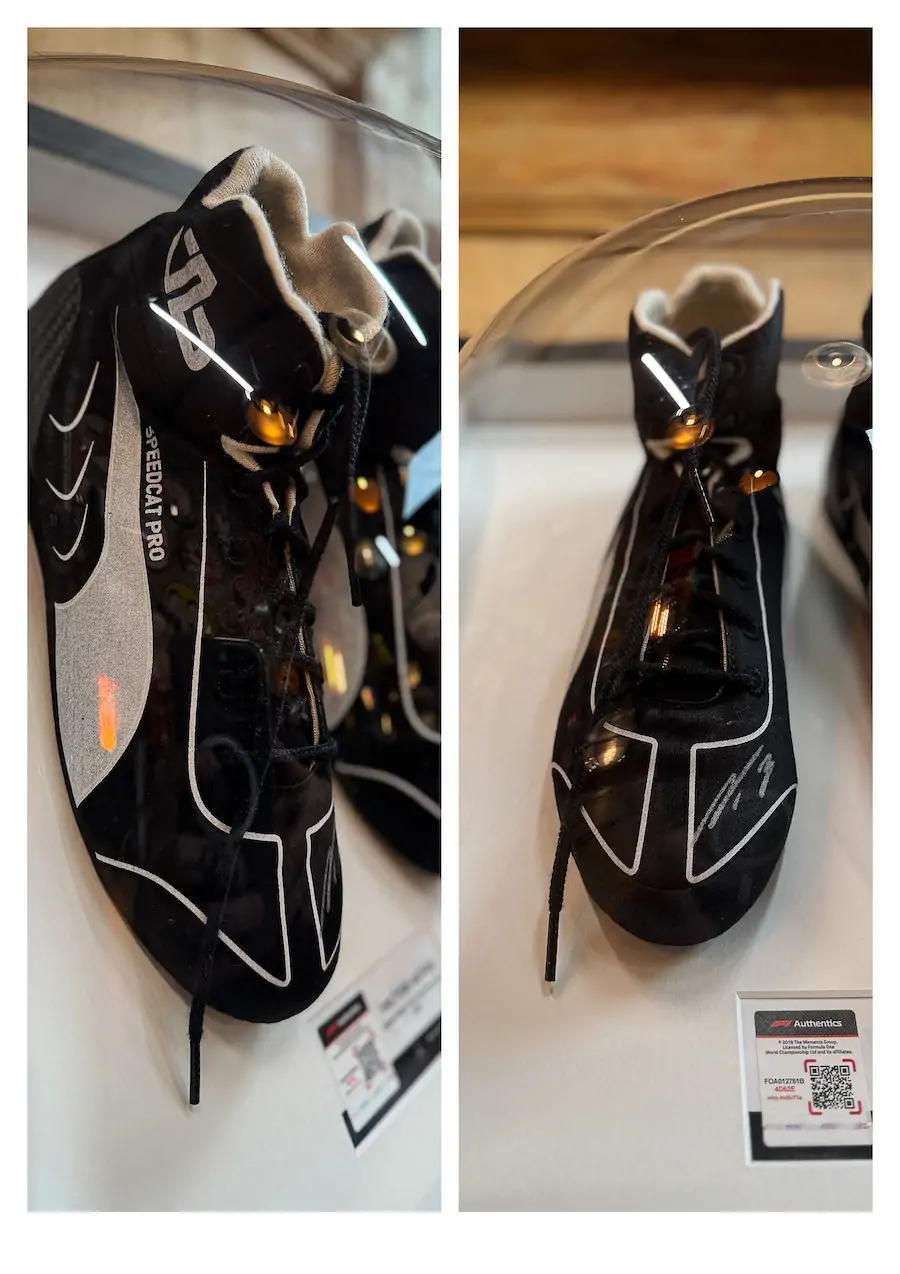 Racing boots Valtteri Bottas 45x50x35cm signed and certified - Image 5