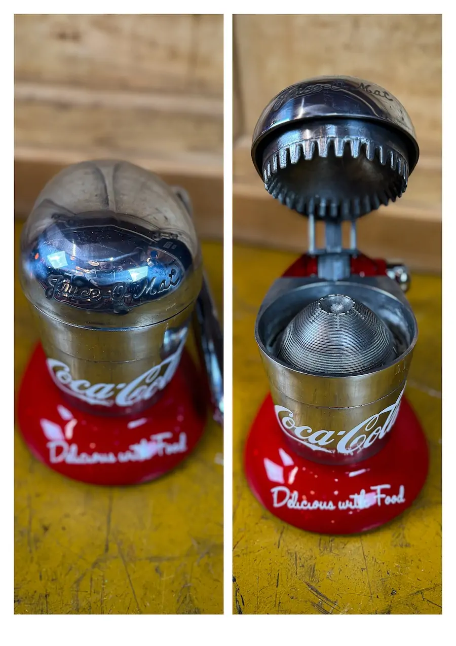 Juice-o-mat citrus juicer 1960 "Tilt Top" - Image 3