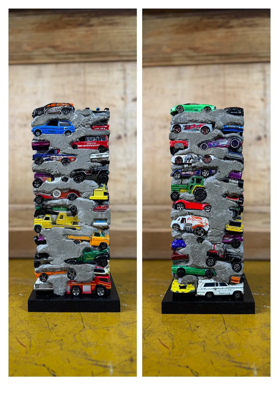 Urban Toy Tower concrete sculpture by Thomarr 2026 30cm - Image 3