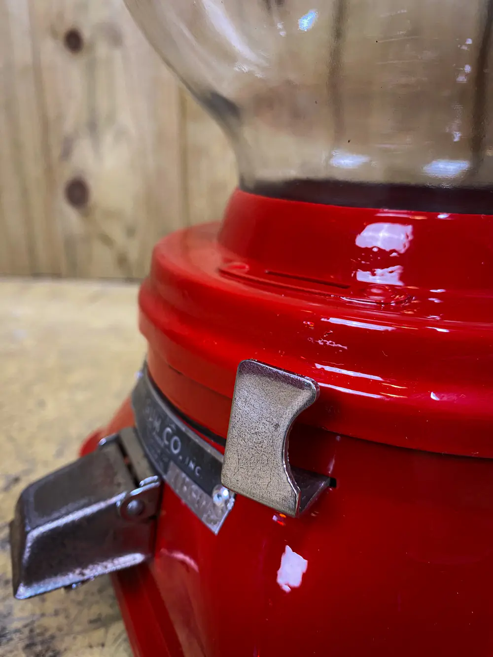 distributeur à bonbons Ford gum vintage