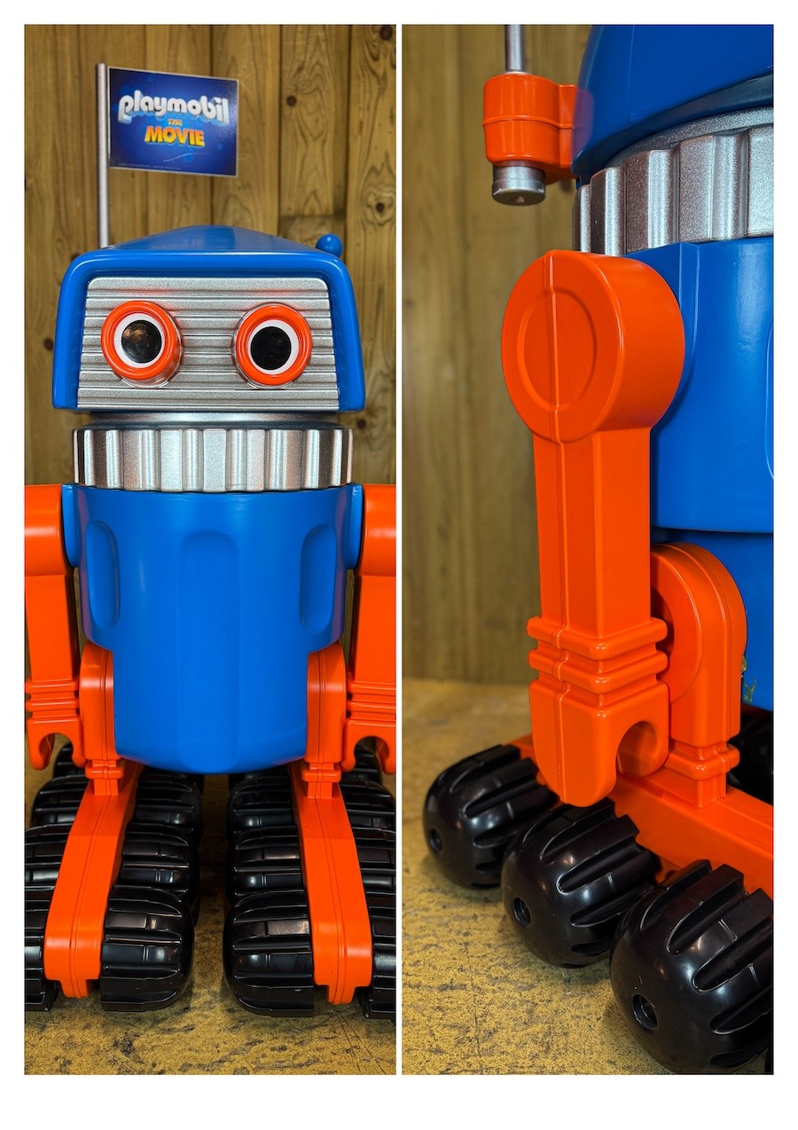 personnage Playmobil géant robot