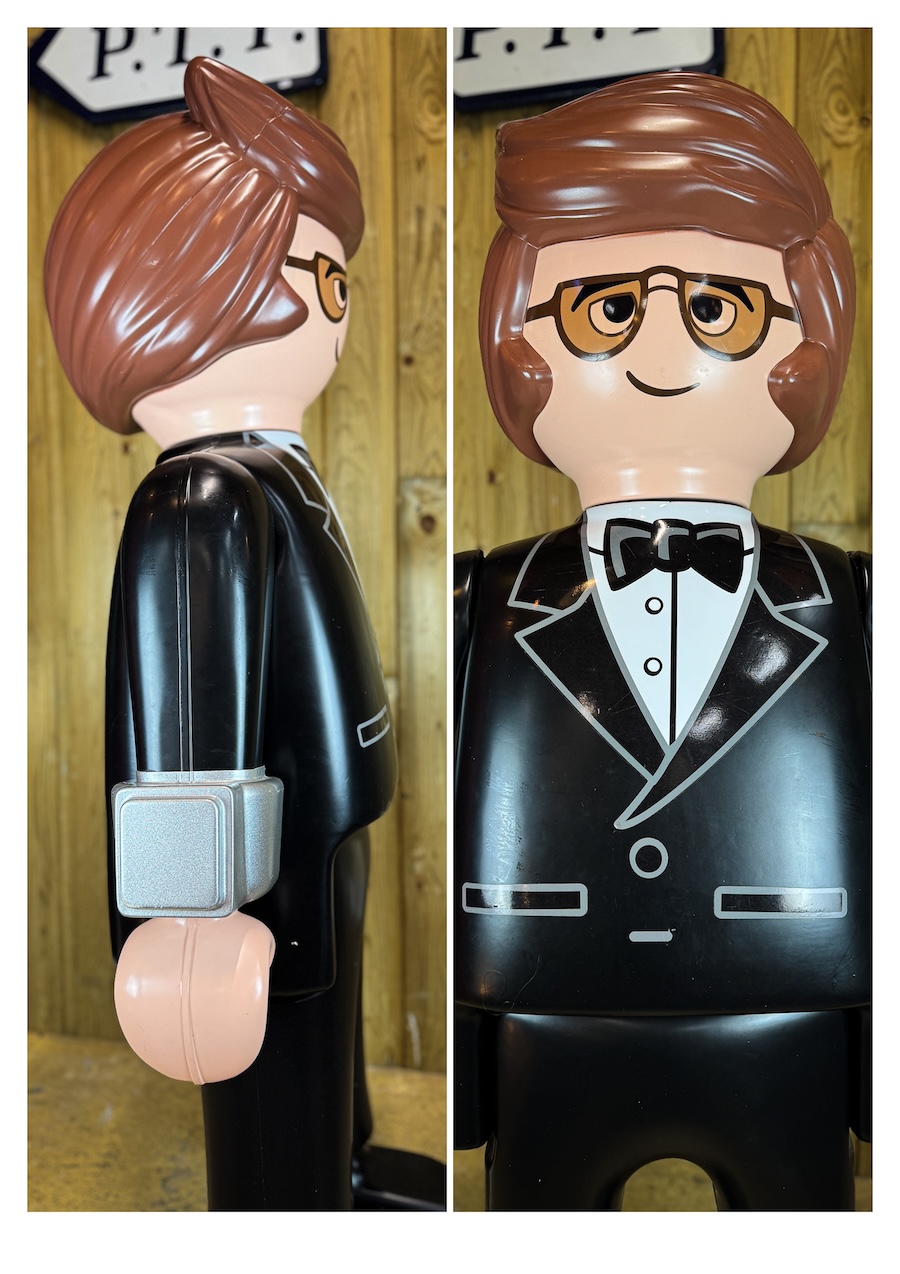 Giant Playmobil Secret Agent, 160cm, Playmobil Movie - Image 3