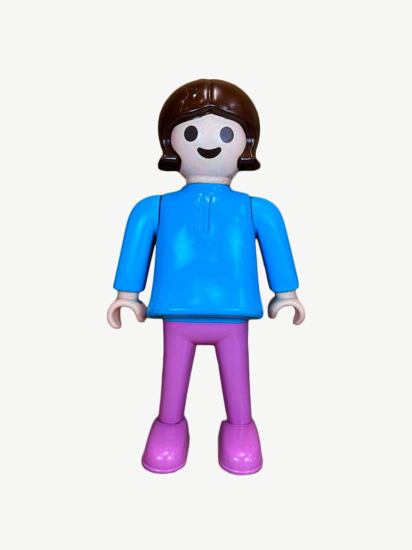 Playmobil géant petite fille