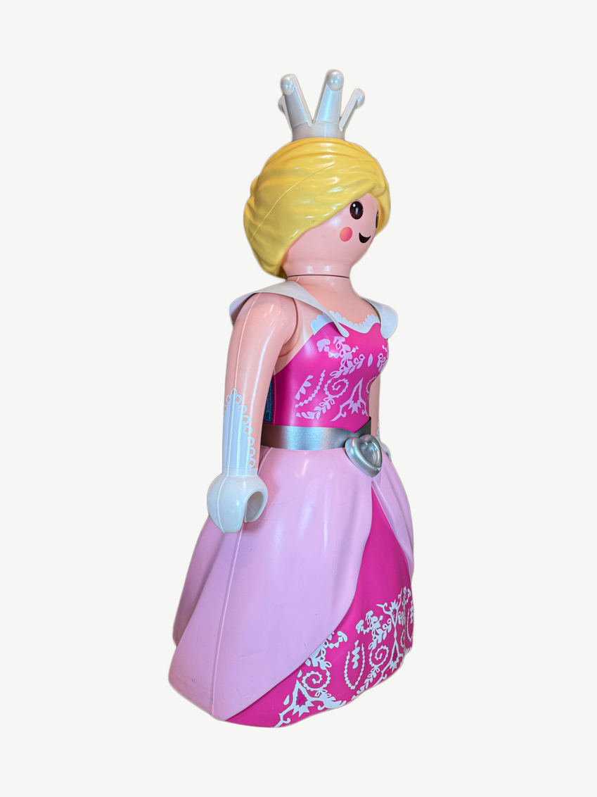 statue Playmobil géant reine rose