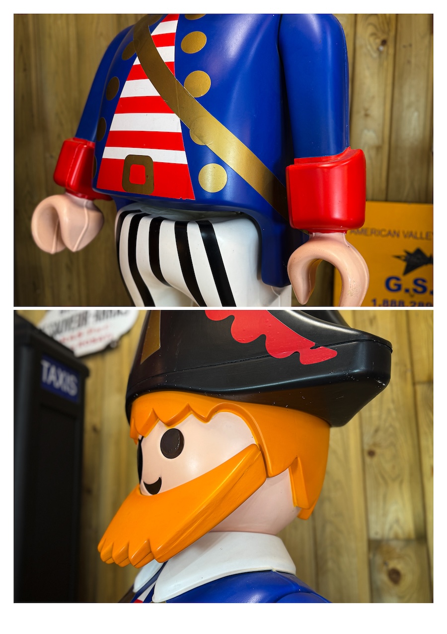 grand Playmobil géant pirate