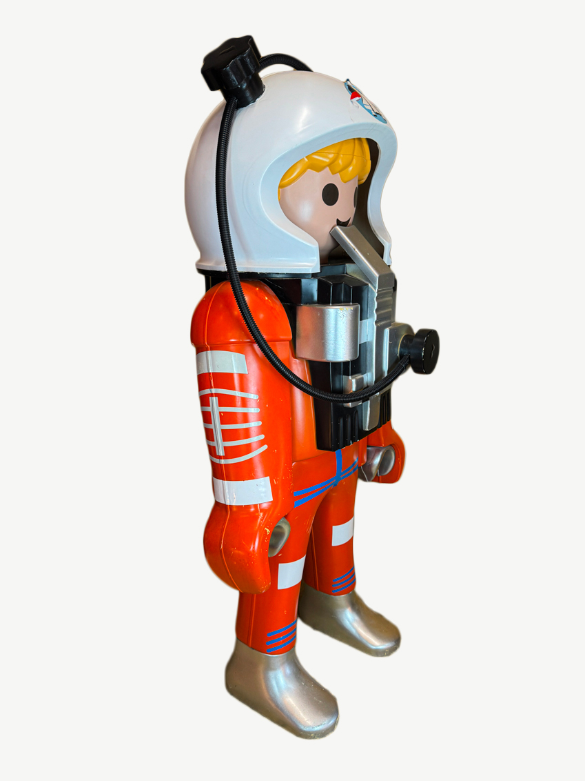 statue Playmobil géant Astronaute