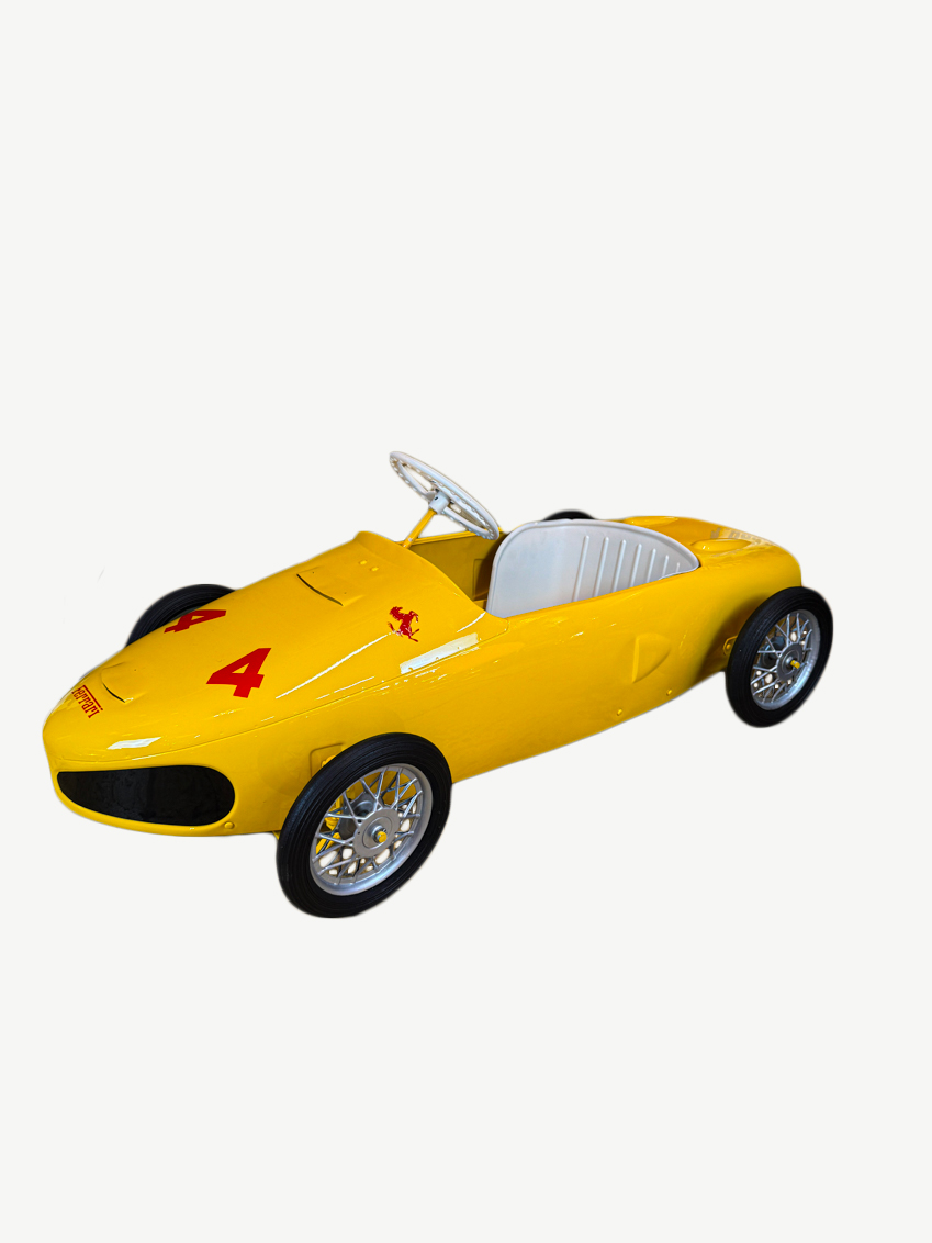 Voiture à pédales Ferrari Morellet Guerineau ancienne